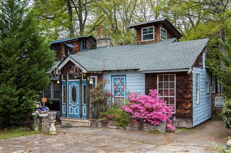 Unicorn House Near Downtown Atlanta Special Finds Unique Homes
