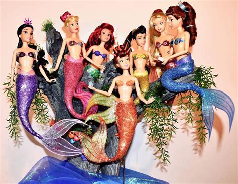 The Little Mermaid And Sisters Disney Dolls วอลเปเปอร์