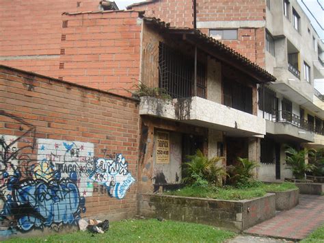 Casa Donde Murió Pablo Escobar Historias De Pablo Escobar