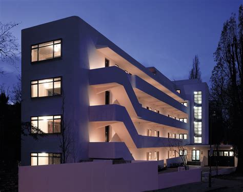 5 Defining Bauhaus Buildings Discovery