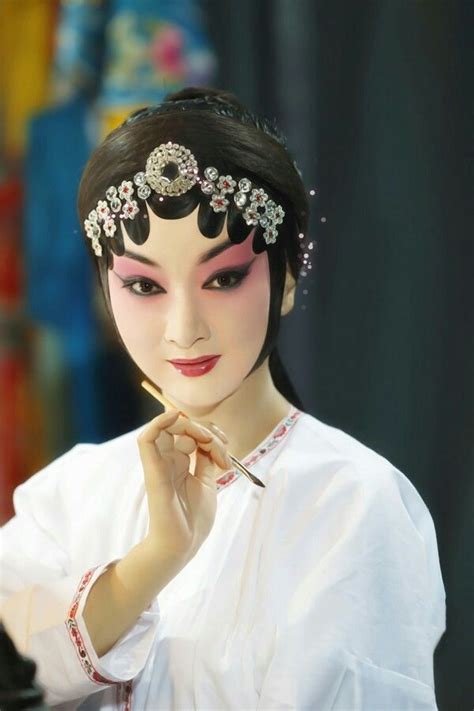 Pin By Sandy Choi On 粵劇 Chinese Makeup China Art Chinese Opera