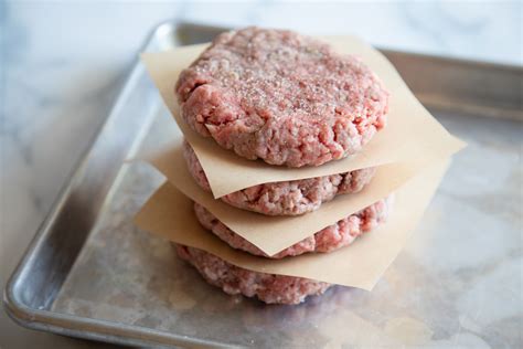 Cheese Integration Elevating Your Grilled Hamburger Experience