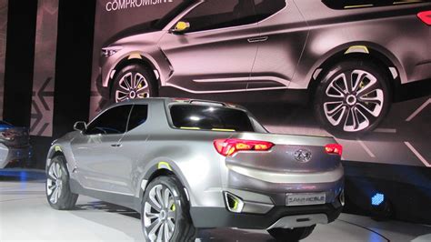 Hyundai Santa Cruz Pickup Truck Concept Debuts At 2015 Detroit Auto Show