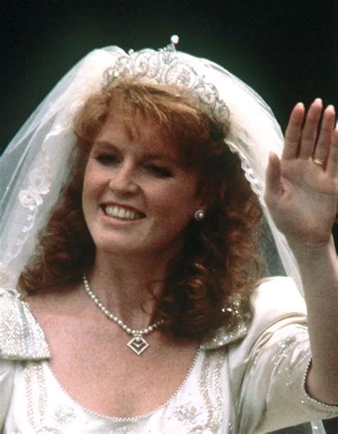 Sarah Fergusons Wedding Dress Was An Icon Of 80s Fashion Top Movie And Tv