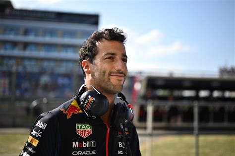 Ricciardo Replaces De Vries At Alphatauri For Rest Of Formula Season Flashscore Co Uk