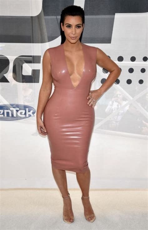 Kim Kardashian Weight Height And Age We Know It All