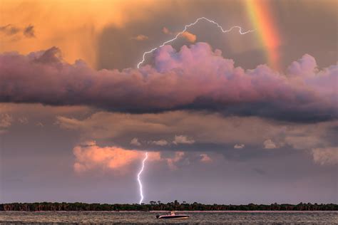Photographer Captures Electrifying Rare Snap Of Lightning Strike Coming