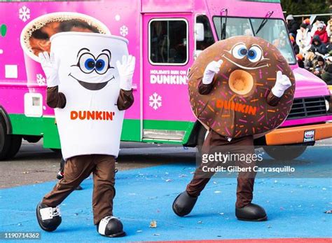 Dunkin Donuts Thanksgiving Day Parade Photos And Premium High Res