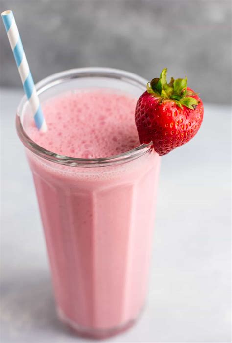 Delicious And Refreshing Easy Strawberry Smoothie Recipe Kfc Menu
