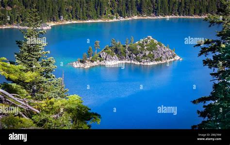 Fannette Island Emerald Bay Lake Tahoe Ca Usa Stock Photo Alamy