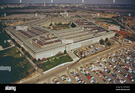 Pentagon Aerial Hi Res Stock Photography And Images Alamy