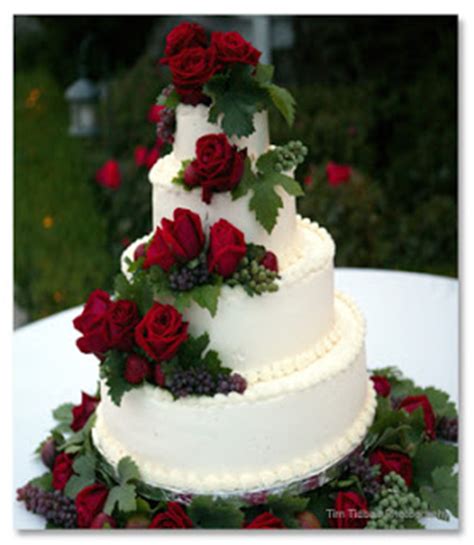 A wedding cake is the traditional cake served at wedding receptions following dinner. Inner Peace In Your Life: The Most Beautiful Wedding Cake ...