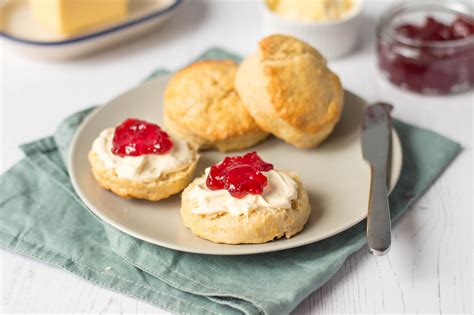 How To Make Classic British Scones In Less Than 30 Minutes Recipe