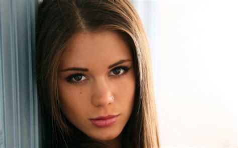 Babe Caprice Babe And Beautiful Hollywood Celebrity Wallpapers Models Pretty Face Hair