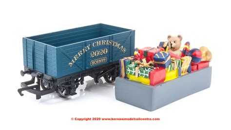 R6988 Hornby Christmas Wagon 2020