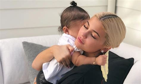 Kylie Jenner S Daughter Stormi Gets Her First Diamond Necklace