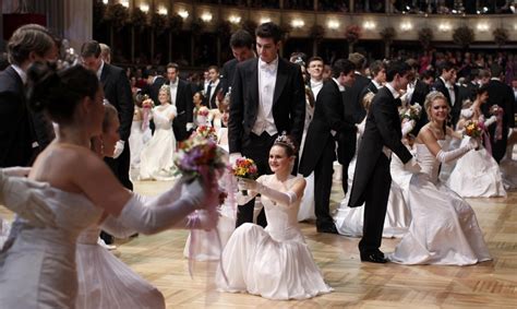 Traditional Opera Ball In Viennaeurope China Economic Net