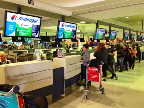 Malaysia airlines is the main carrier of malaysia, operating out of kuala lumpur international airport and kota kinabalu international airport. (UPDATE) #MAS: Temporary Limitation On Check-In Luggage ...