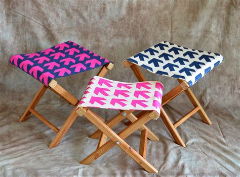 Just hoped it would have been a brighter orange. How to make a folding camp stool | How About Orange