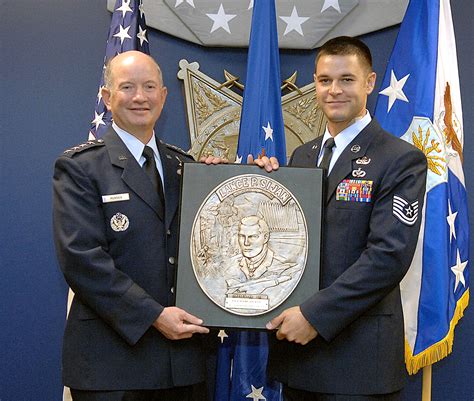 Airmen Receive Sijan Leadership Award Us Air Force Article Display
