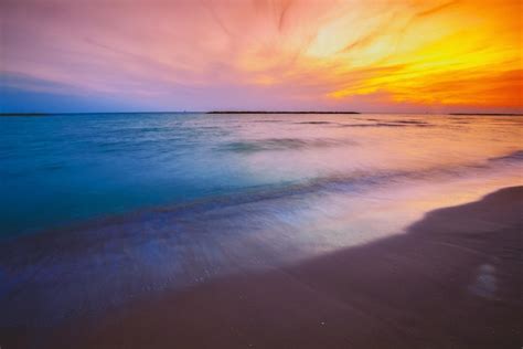 Premium Photo Seashore In The Evening Sunset Over The Sea Beautiful