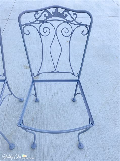How To Restore A Wrought Iron Patio Set