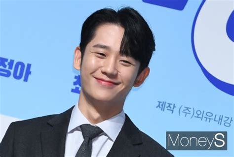 이벤트에 앞서 북 트레일러 영상을 올려둡니다. 정해인, 아버지 병원보다 유명한 '정약용 6대손'? :: 네이버 TV연예