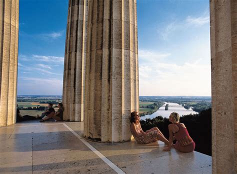 Tomorrow and saturday i will be in regensburg and now i realized that walhalla temple is outside the city!! Walhalla | Tourismusverband Ostbayern e.V.