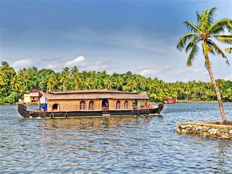 10 Best Places To Visit In Kerala During Monsoon Season