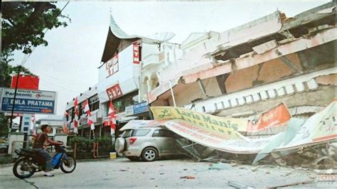 Tragedi Gempa Sumbar 30 September 2009 Bmkg Makin Sering Gempa