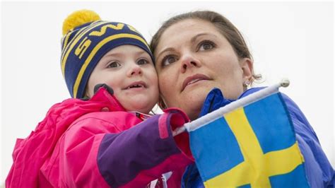 Aktuelle news zu victoria von schweden: Prinzessin Victoria von Schweden: Böller-Anschlag! Ist ...