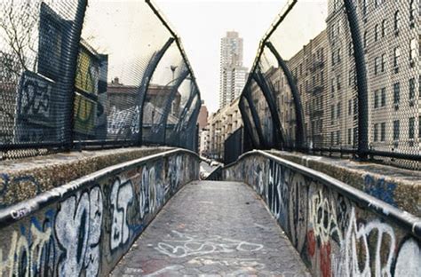 25 Vintage Photographs Of New York City Graffiti In The 90s Complex
