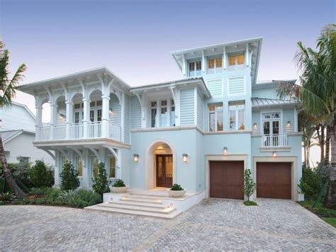 · best exterior paint for your florida home most homeowners can tell you that the curb appeal of your home not only makes it attractive, but it besides article about trendy topic like best exterior house paint florida, we are currently focusing on many other topics including: 38 Popular Beach House Exterior Color Ideas (With images) | Beach house exterior, Beach cottage ...