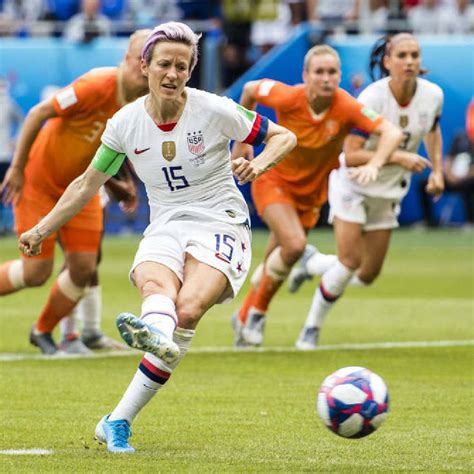 4 of the Best Female Soccer Players in the World Right Now