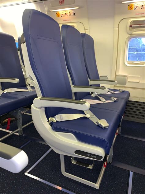 Recaro Aircraft Seating Installs First Seats From Sprint Program On