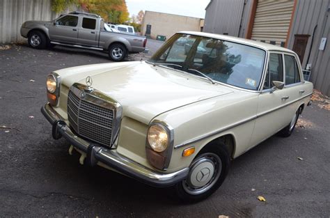 Daily Turismo Sweet Tooth 1972 Mercedes Benz 220d W115