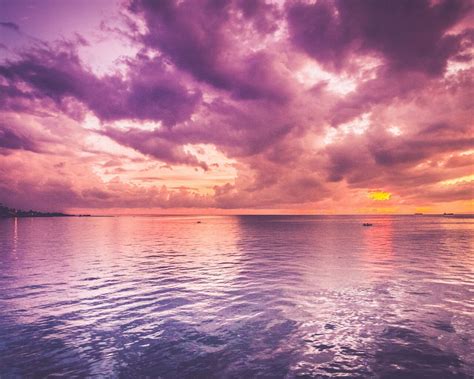1280x1024 Beautiful Purple Sea And Pink Horizon Sunrise 1280x1024
