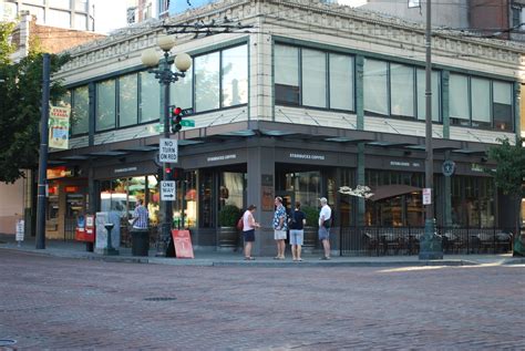 Original Starbucks Seattle Places To Go Favorite Places Starbucks