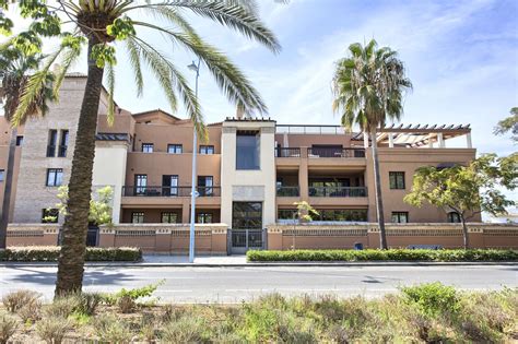 LUXURY ONE BEDROOM APARTMENT, CASABLANCA BEACH - Property Services Marbella