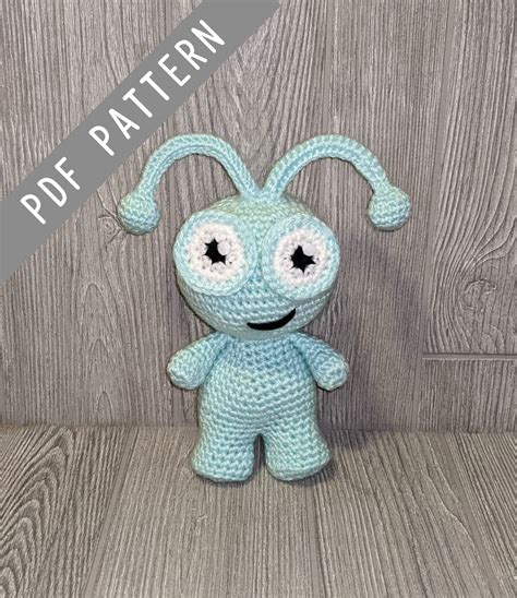cricut cutie pattern doll~cricut bug figure~ mint cricut cutie~ crochet pattern~softie~plushie