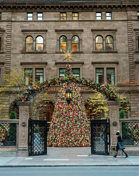9 Manhattan Christmas Trees Ranked From Most To Least Touristy Purewow