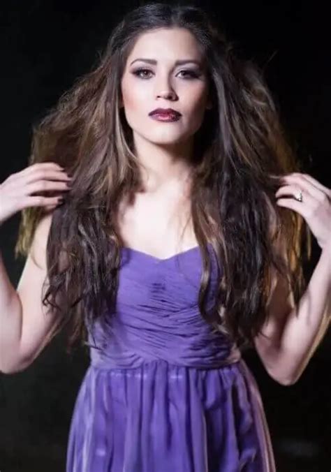 9 Fabulous Makeup Ideas To Flaunt With Purple Dresses Sheideas
