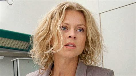 It was originally created as a counterpart to the west german. Isabell Gerschke - Stars von A bis Z | programm.ARD.de