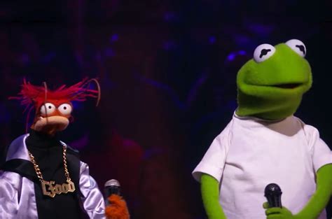 Kermit The Frog And Miss Piggy Rap Battle On ‘drop The Mic Watch