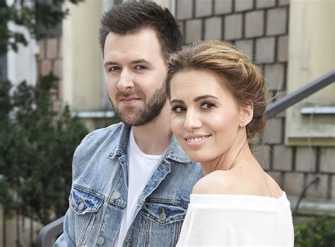 Get all the lyrics to songs by grzegorz hyży and join the genius community of music scholars to learn the meaning behind the lyrics. Popielewicz i Hyży pobiorą się w ten weekend: Oboje mają ...