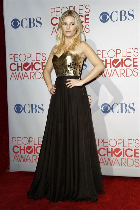 Elisha Cuthbert Posa En Los People Choice Awards 2012 Fotos En Ecartelera