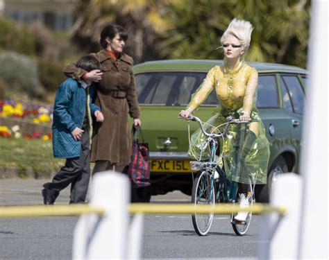 Maisie Williams Rides Bike On Set Of New ‘sex Pistols Tv Series 21