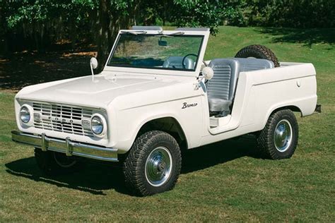 1966 Ford Bronco Roadster Whip Dash