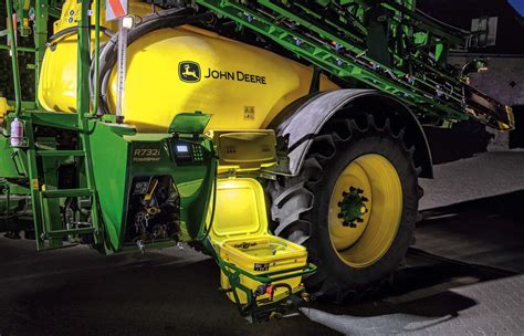 John Deere Pr Sentiert Neue Traktoren Feldspritzen Und Mehr Garantie