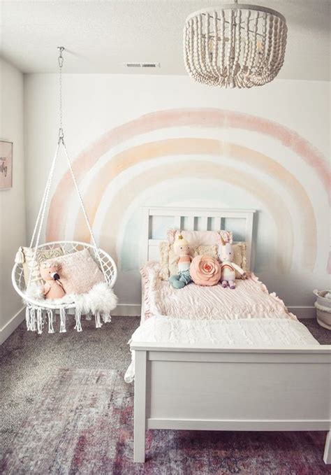 25 Dreamy Rainbow Themed Bedroom For Little Girls